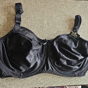 Bali Women's Classic Black Satin Bra